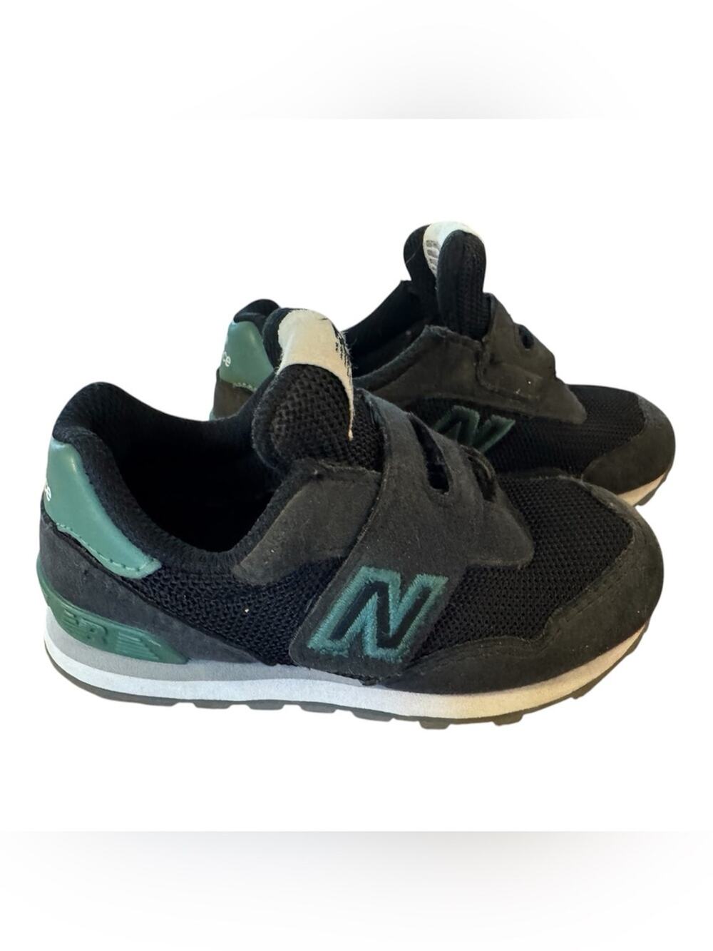 New Balance 515 Toddler Sneakers Size 7 Black Green Hook Loop Velcro Shoes